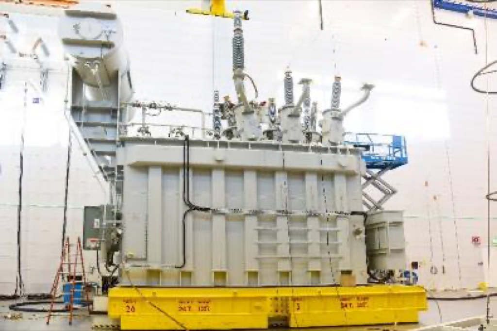 Single-core / single-tank phase-shifting transformer in the test bay — economic design up to approx. 230 kV